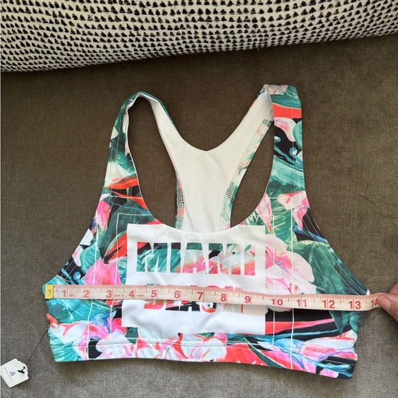 Tropical Green and white Fitness Outfit set Bra and Leggings Size Medium NWT New - Picture 16 of 16